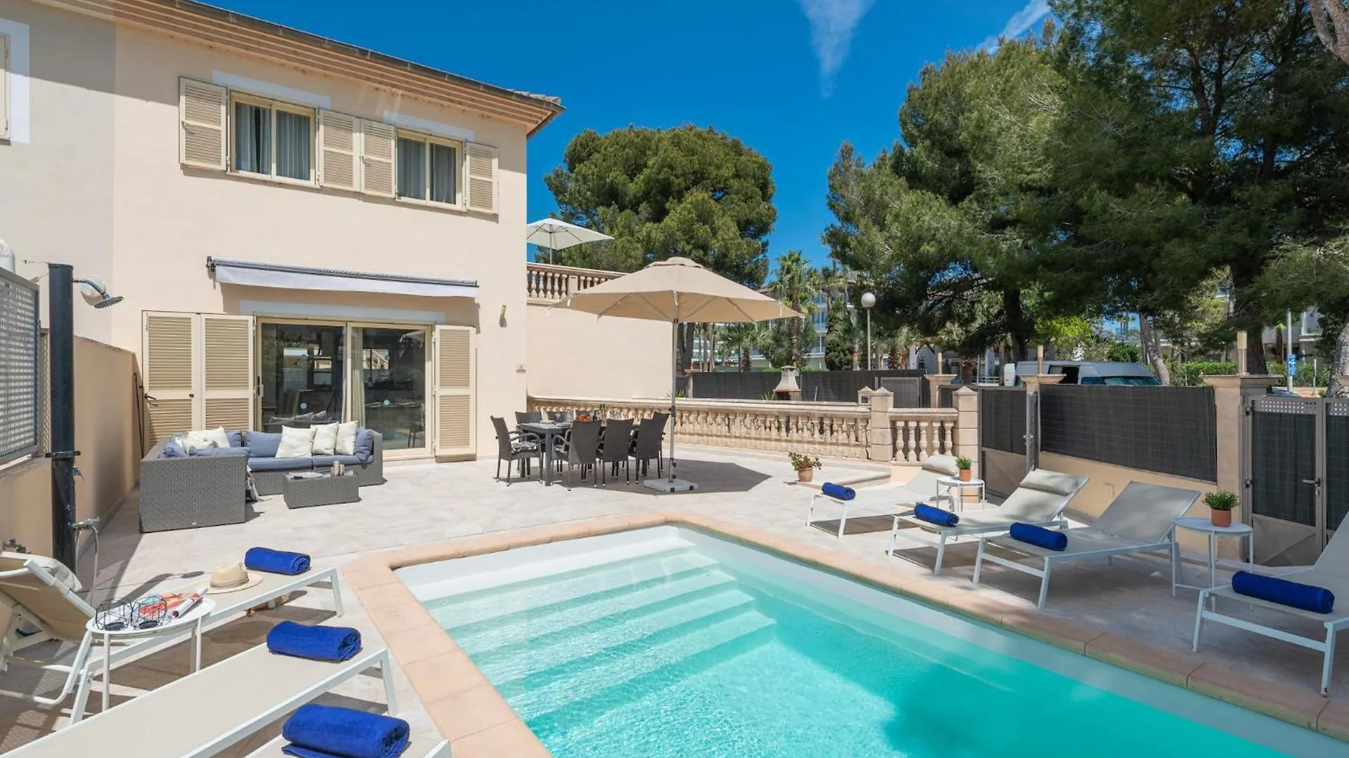 Stunning Holiday Home In Playa De Muro