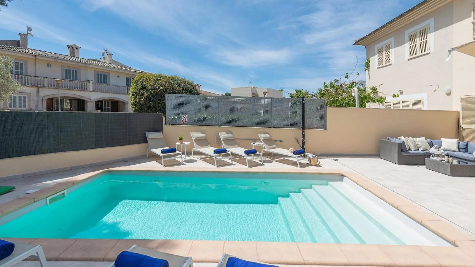 Stunning Holiday Home In Playa De Muro