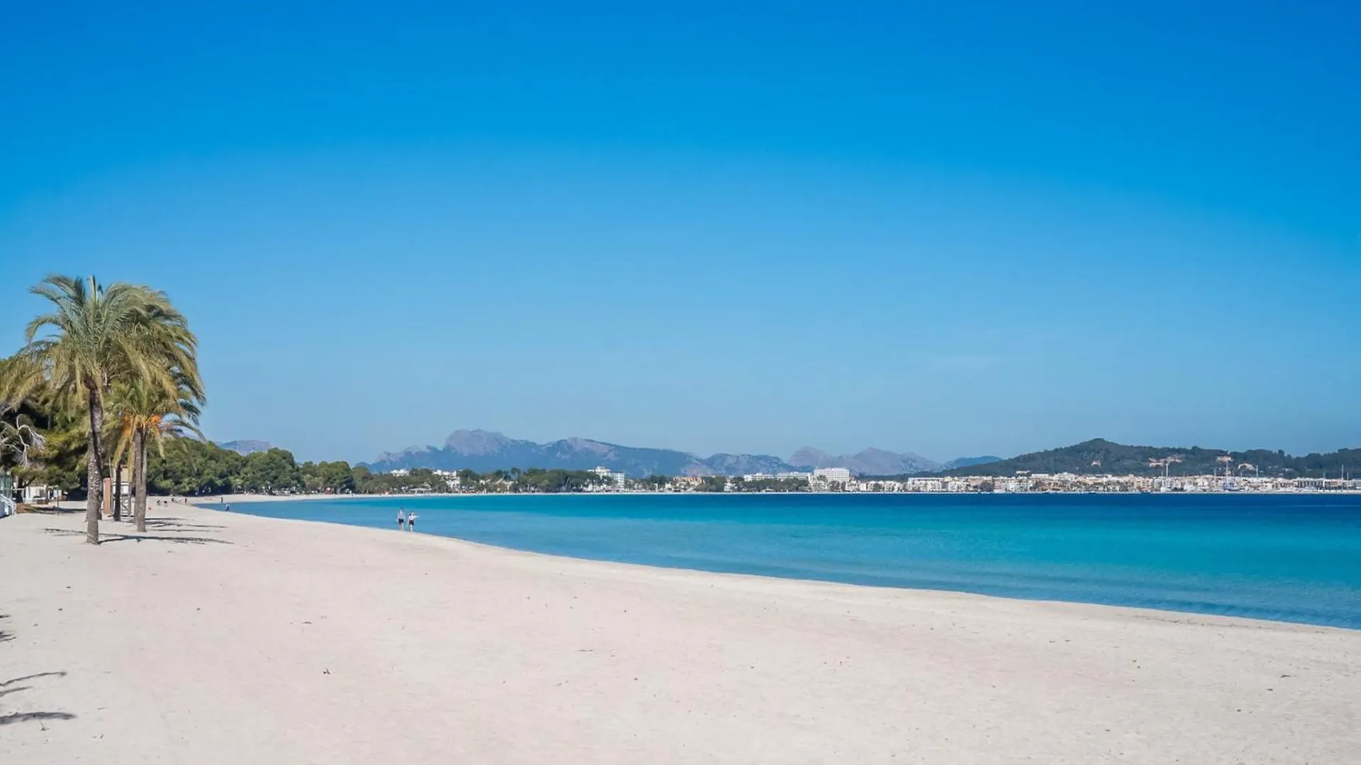 Stunning Holiday Home In Playa De Muro